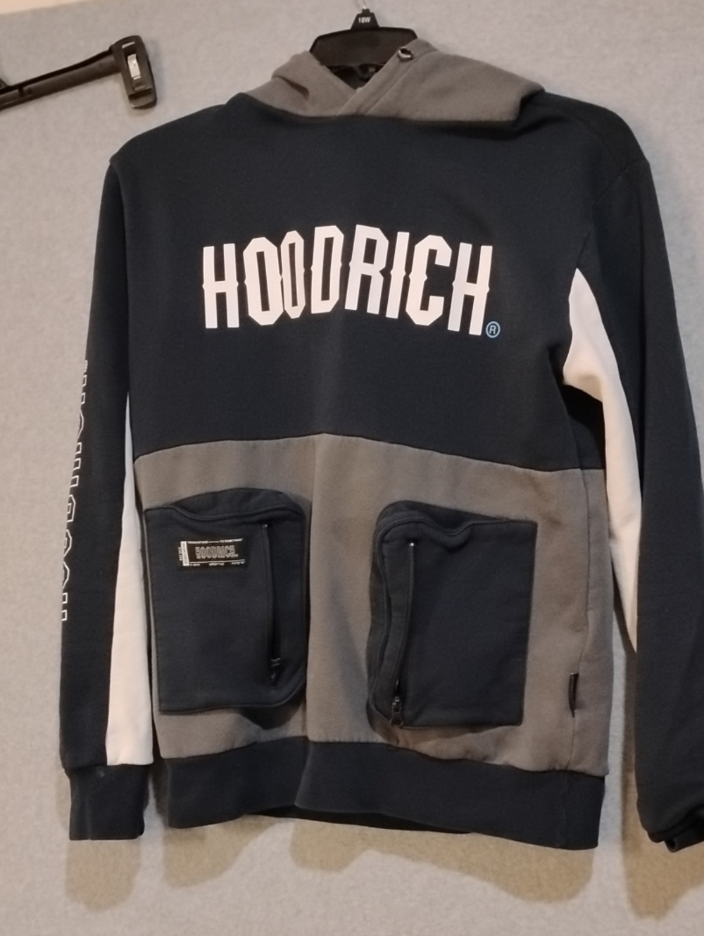 Hoodrich Men's Navy & Gray Pullover Hoodie